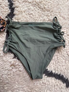 Tori Praver Green pair Bathing suit Bottoms swimsuit boy shorts high waist